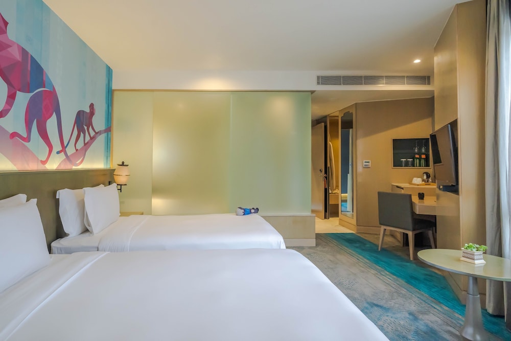 Deluxe Room, 2 Twin Beds photo 2