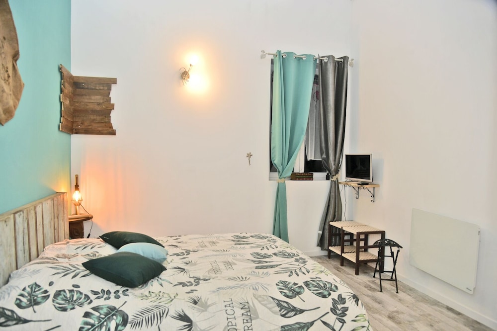 Double Room (Accessible) photo 3