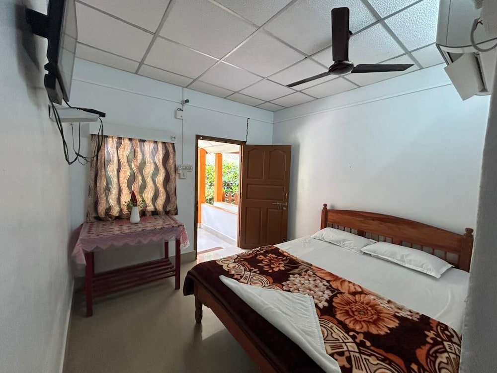 Budget Room - Photo 9