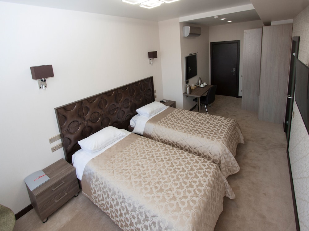 Premium Twin Room