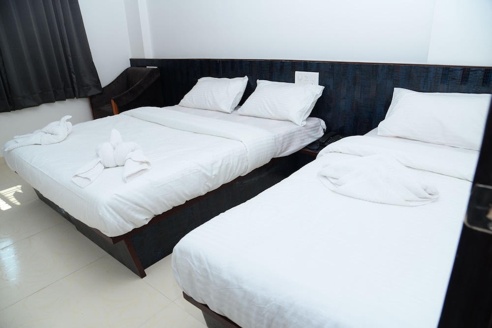 Deluxe Triple Room photo 2