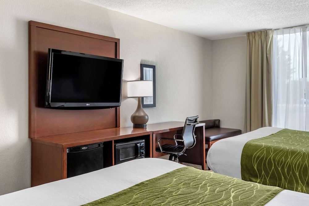 Room, 2 Queen Beds, Non Smoking - Photo 3