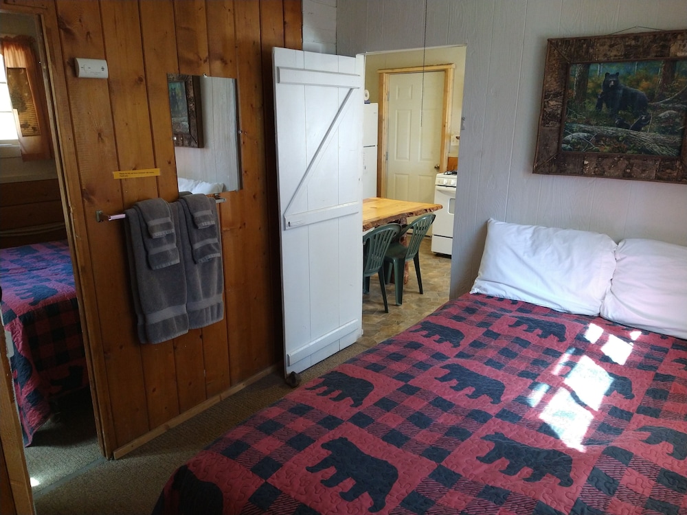 Cabin 5 photo 1
