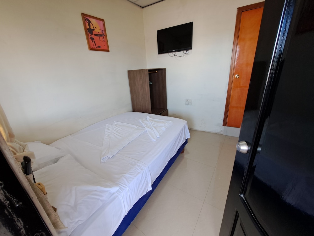 Basic Double Room Single Use photo 3