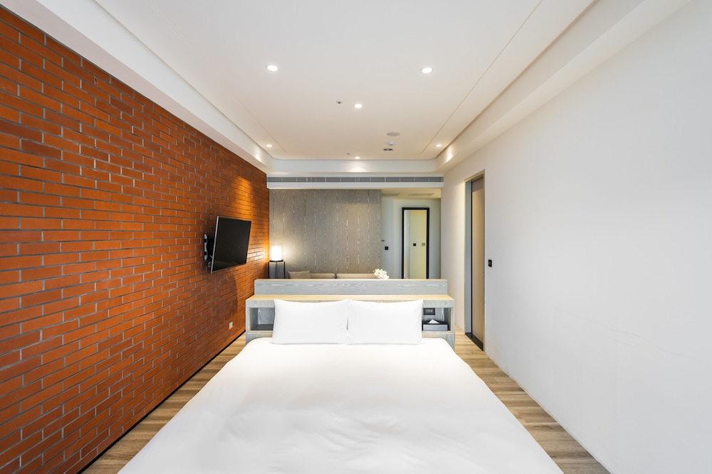 Honeymoon Double Room, 1 King Bed, Lake View