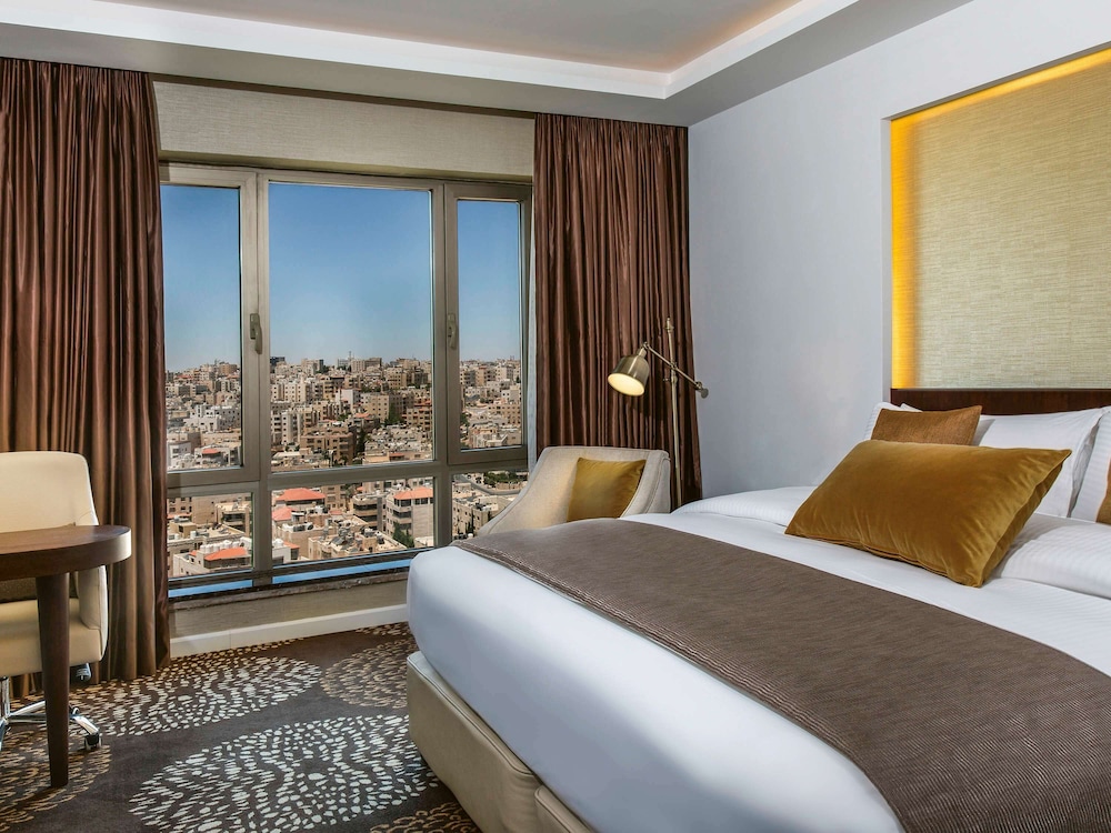 Executive Suite, 1 Double Bed, City View - Photo 1