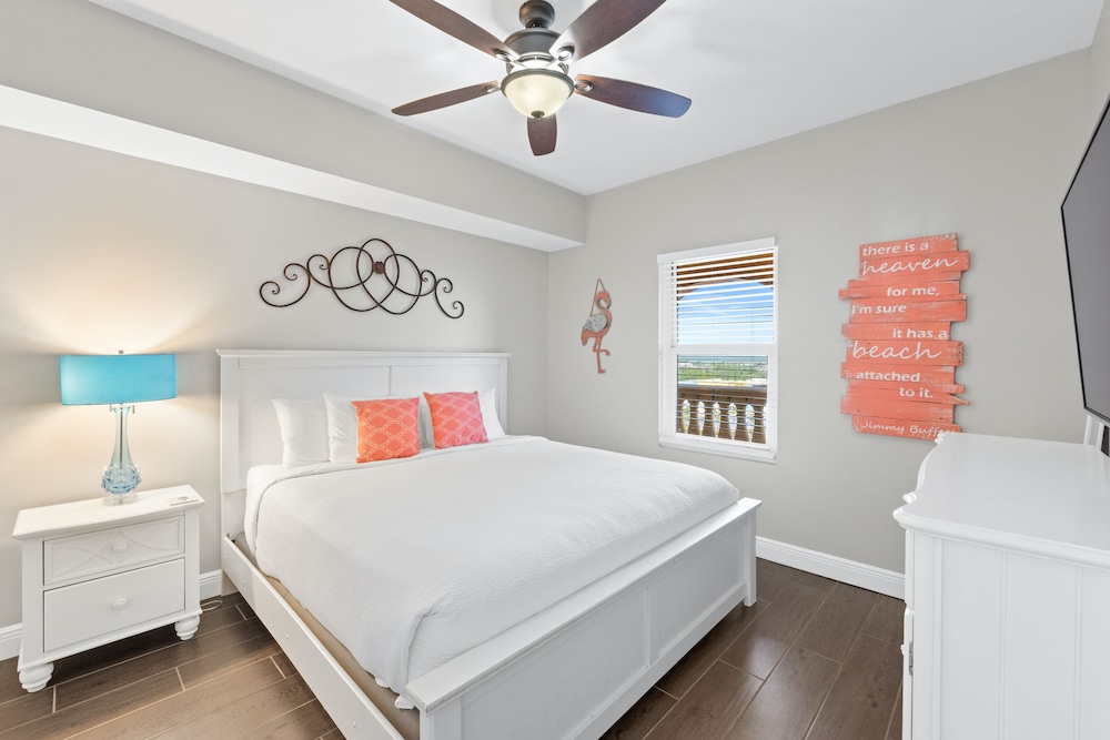 Condo, 3 Bedrooms, Ocean View (1406W)