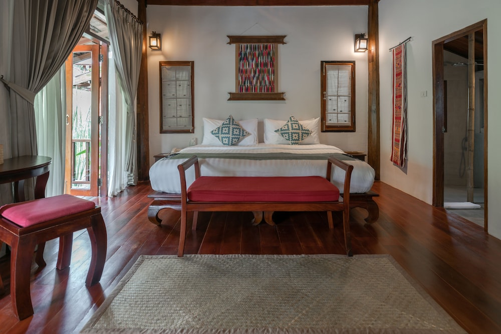 Overwater Bungalow photo 2