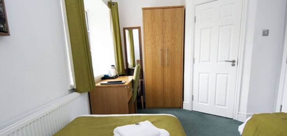 Single Room photo 3