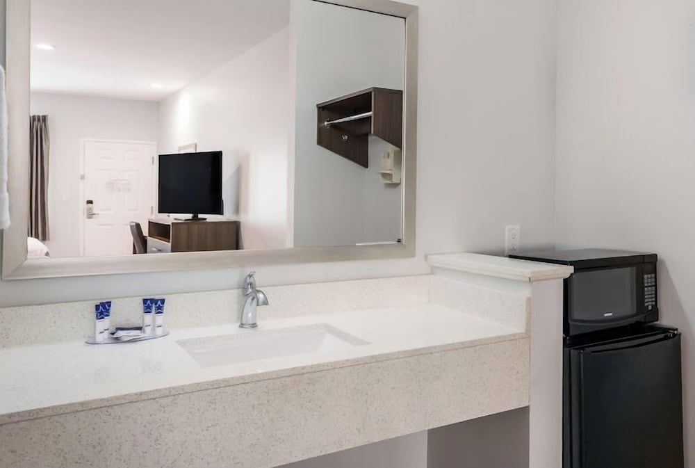 Deluxe Single Room photo 3