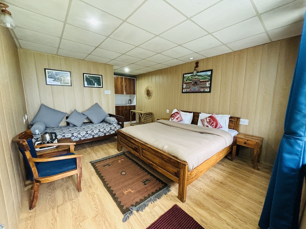 Deluxe Room - Photo 3