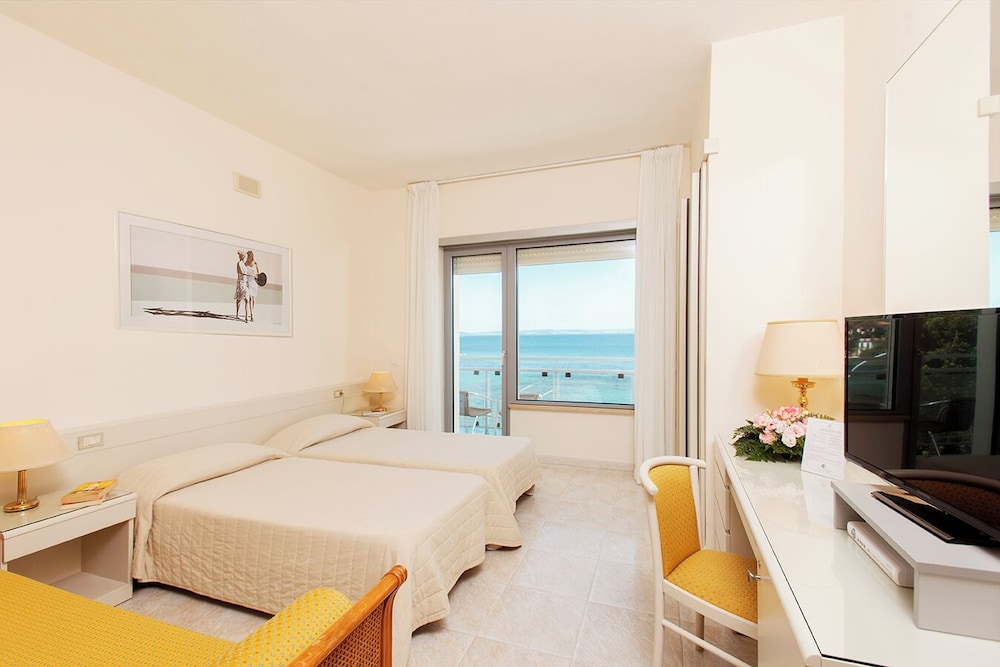 Superior Double Room, Sea View photo 3