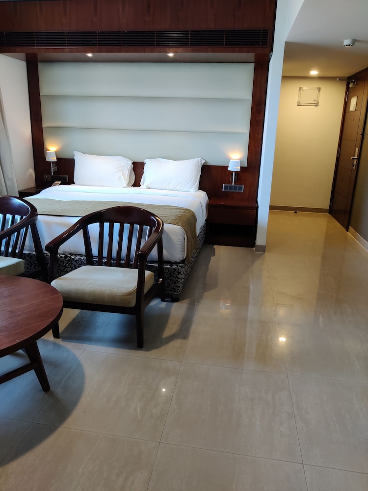Club Room, City View (Including Free wifi)