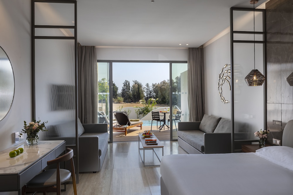 Suite Superior, Acceso a la Piscina, Vista a la Piscina (Hotel Ionian)