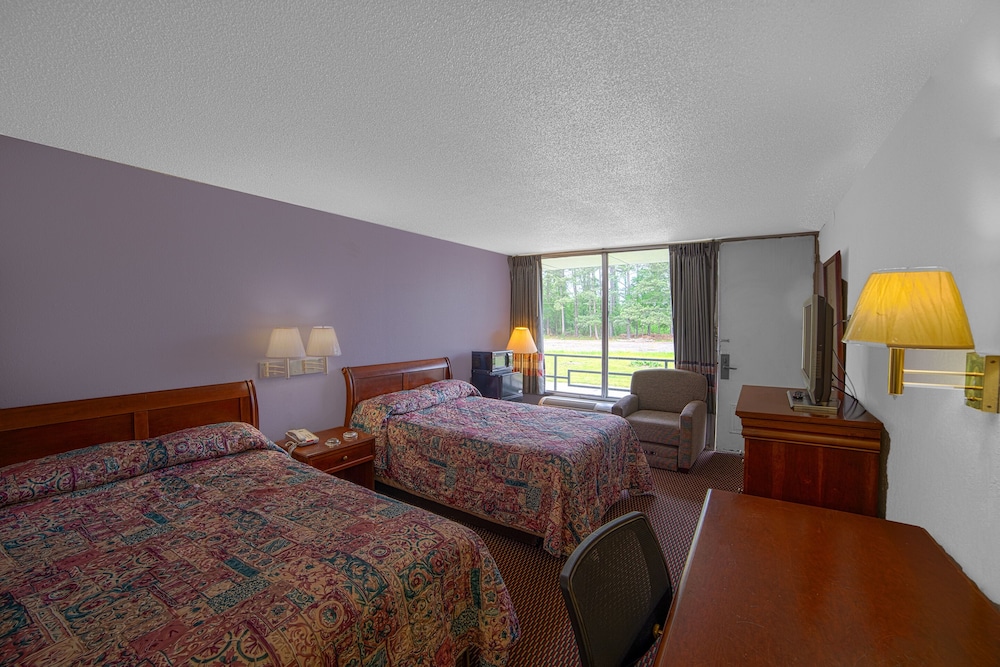 Room, 2 Double Beds, Smoking photo 1