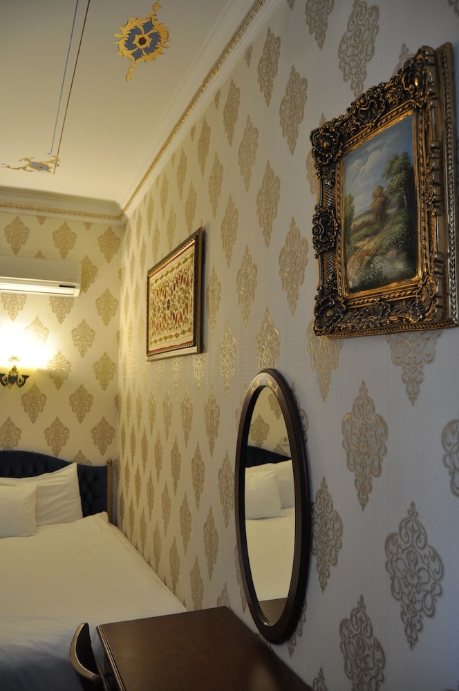 Economy Double Room, 1 Double Bed (Entrance Floor) photo 2