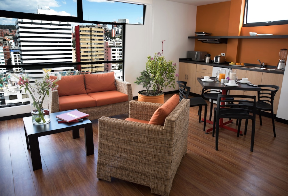 Standard Suite, 2 Bedrooms, Kitchenette, City View photo 1