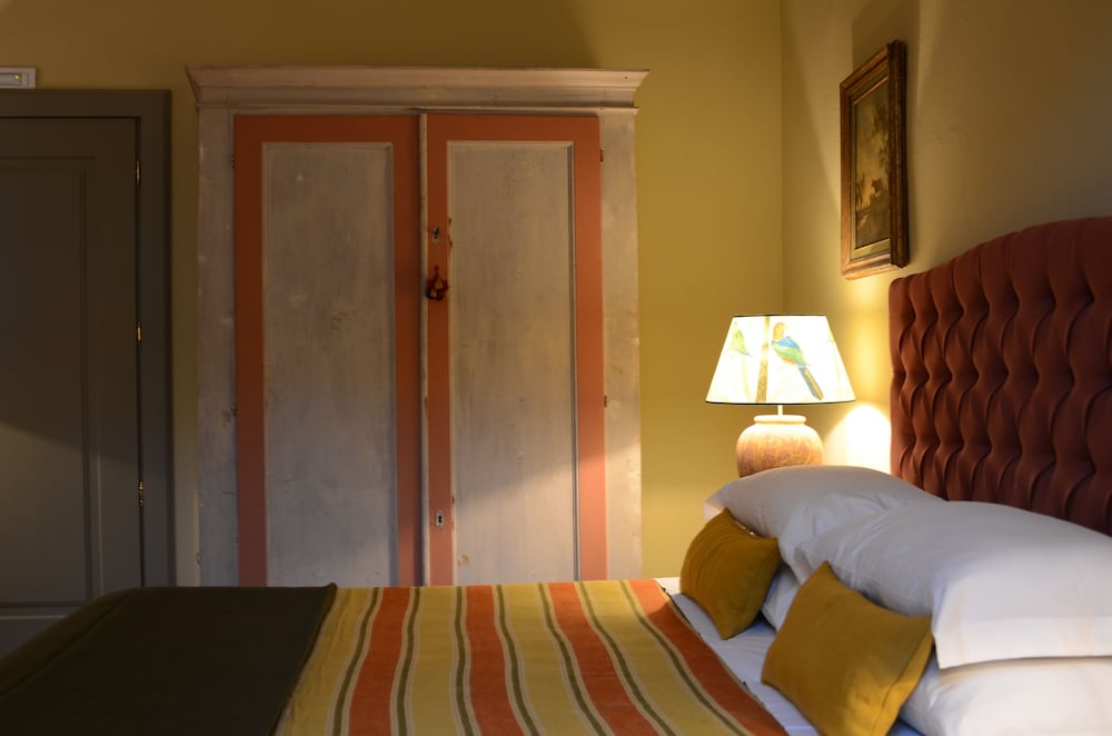 Deluxe Double Room, 1 King Bed photo 1