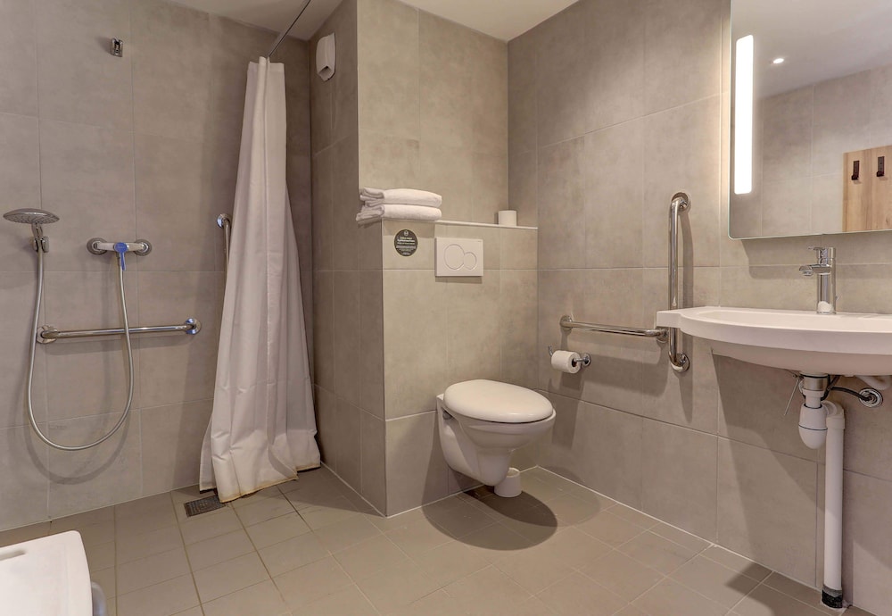 Double Room, Mobility Accessible, Non Smoking - Photo 4