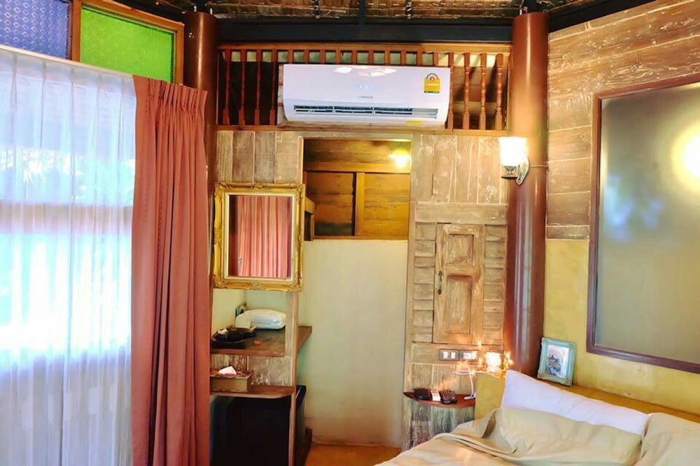 Deluxe Double Room  (Ground Floor) photo 2