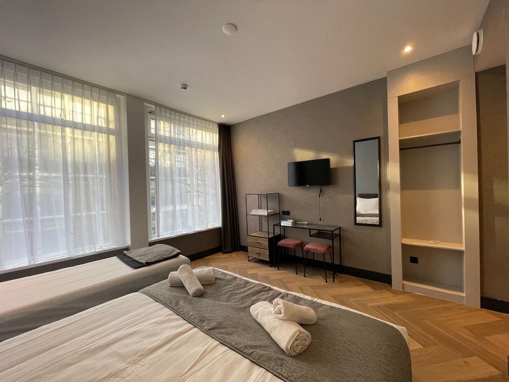 Basic Triple Room photo 3