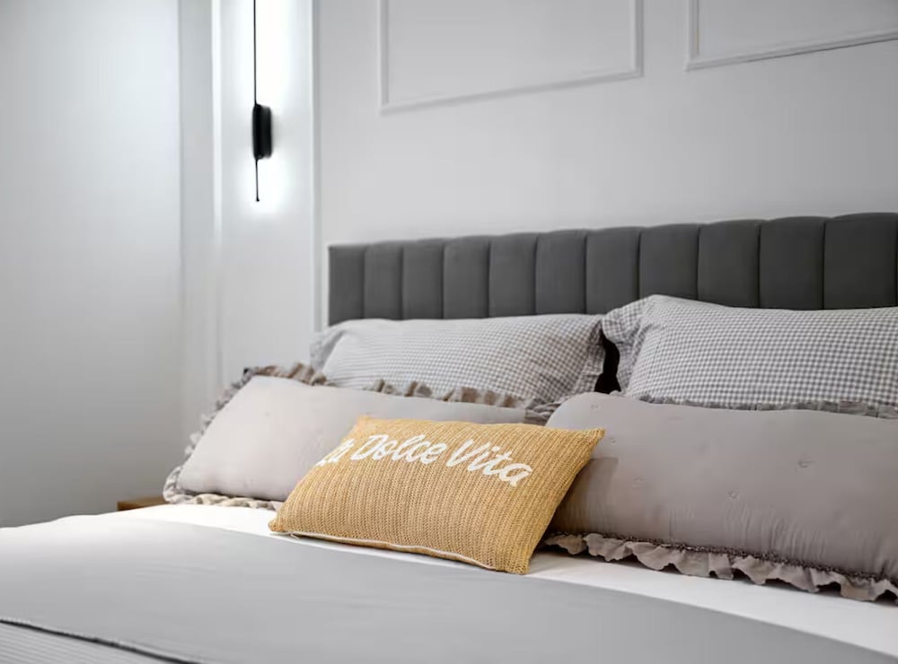 Apartment (Studio Apartment with Balcony)