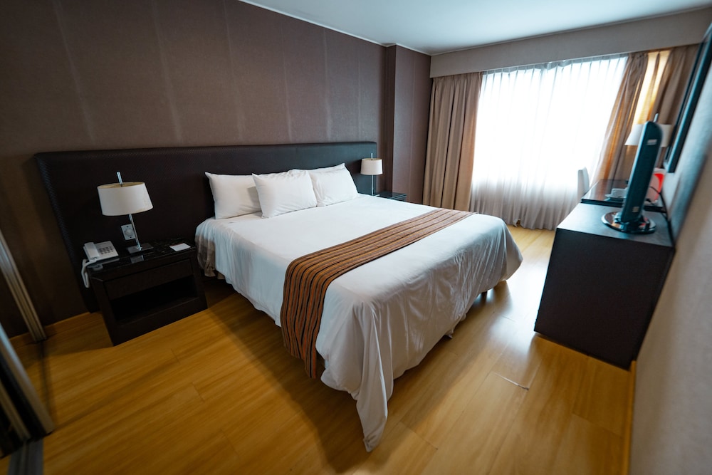 Standard Room, 1 Queen Bed