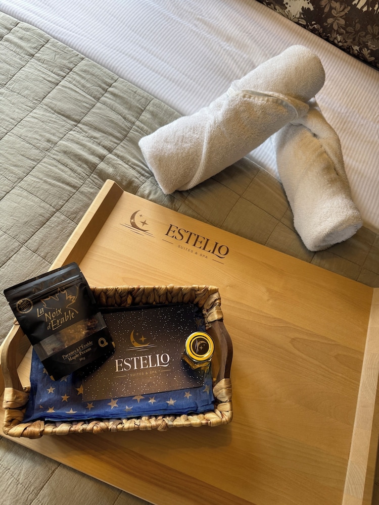 Luxury Suite, 1 Bedroom, Balcony, Lake View photo 2