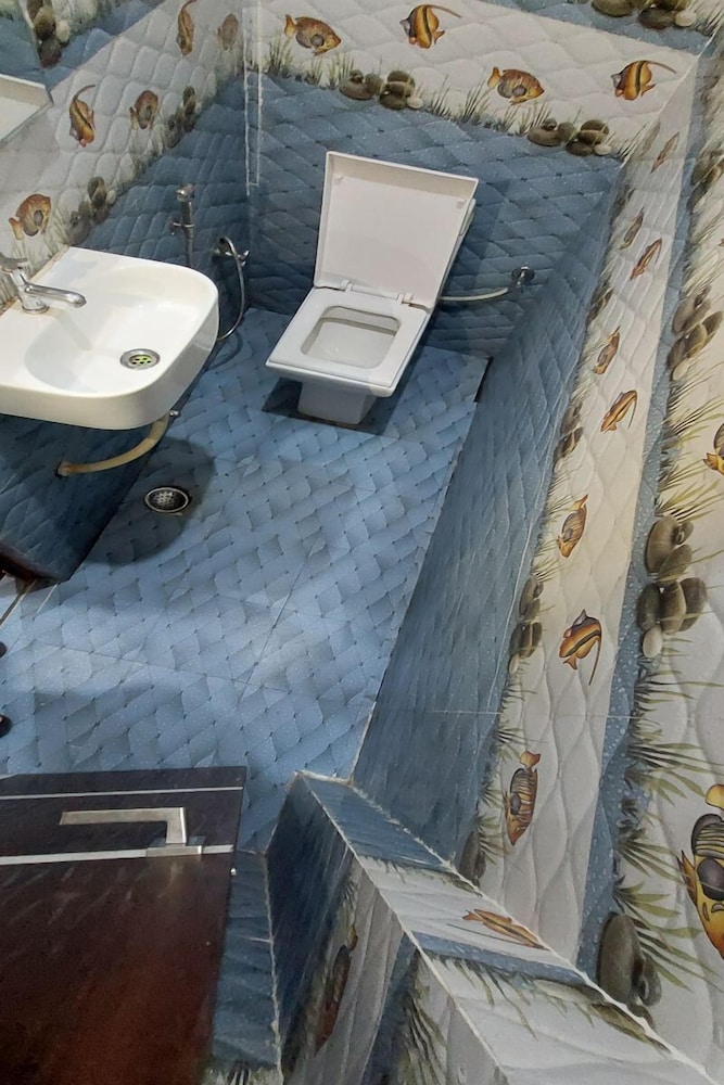 Deluxe Room - Photo 3