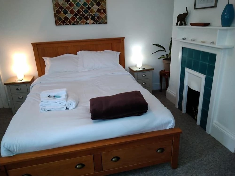 Basic Double Room photo 2