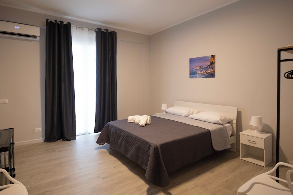 Triple Room, Balcony, Sea View photo 3