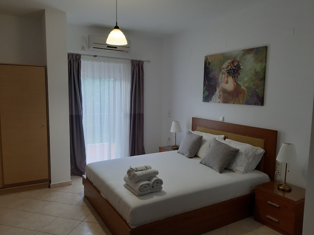 Basic Quadruple Room