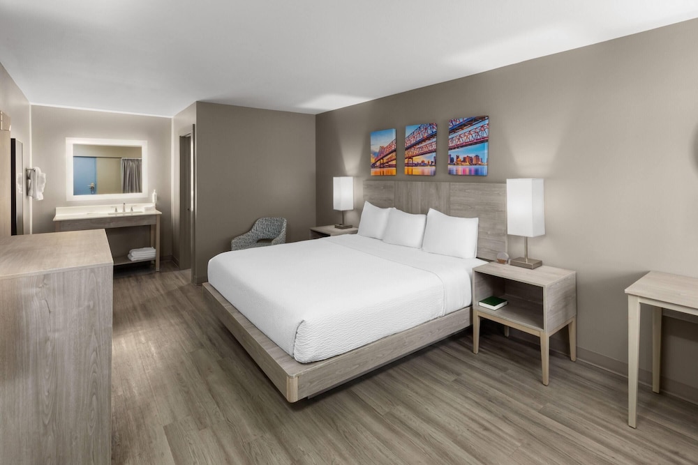 Room, 1 King Bed, Non Smoking - Photo 1