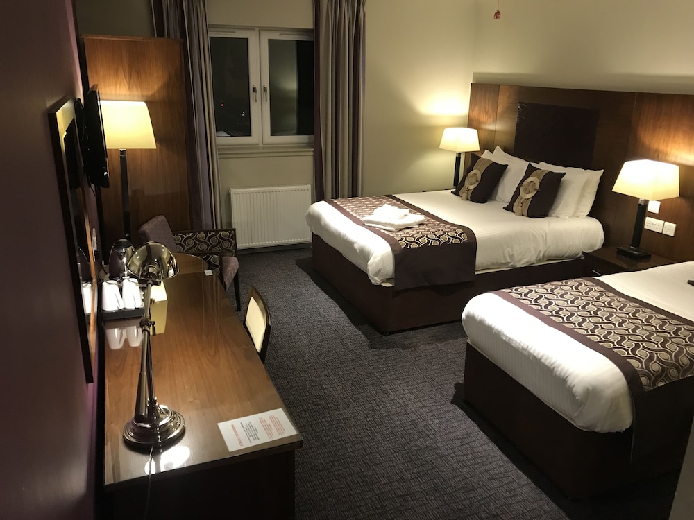 Executive Suite, Ensuite