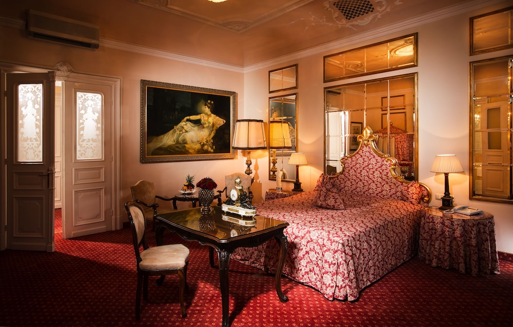 Available room