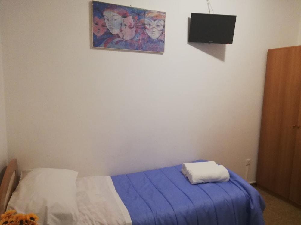 Single Room, Balcony photo 2