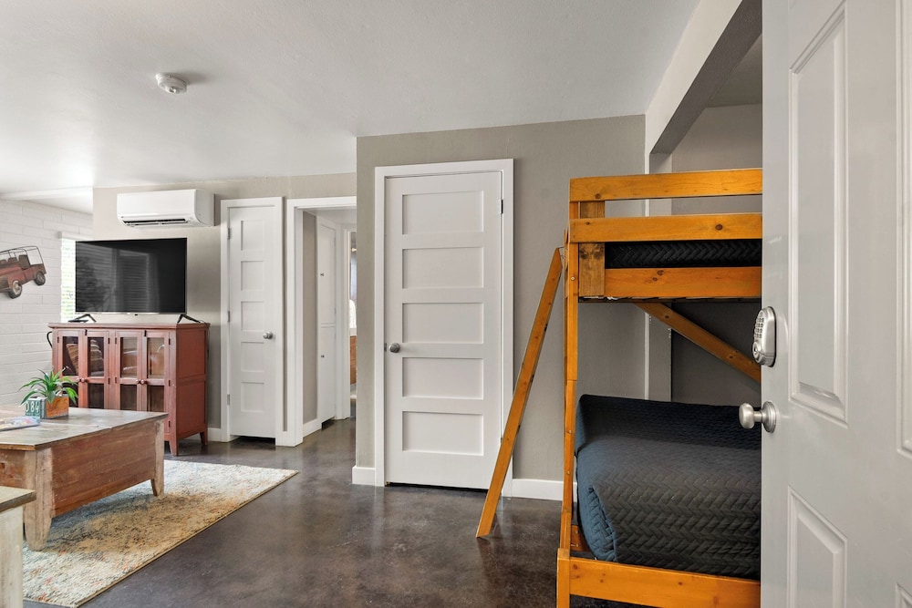 Condo photo 3