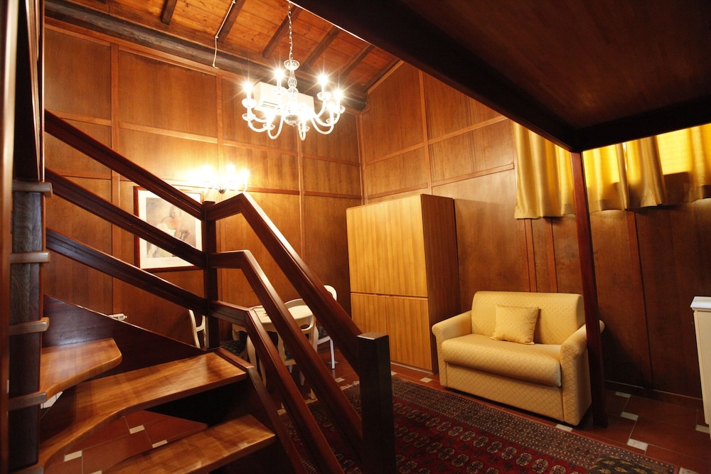 Family Apartment photo 2