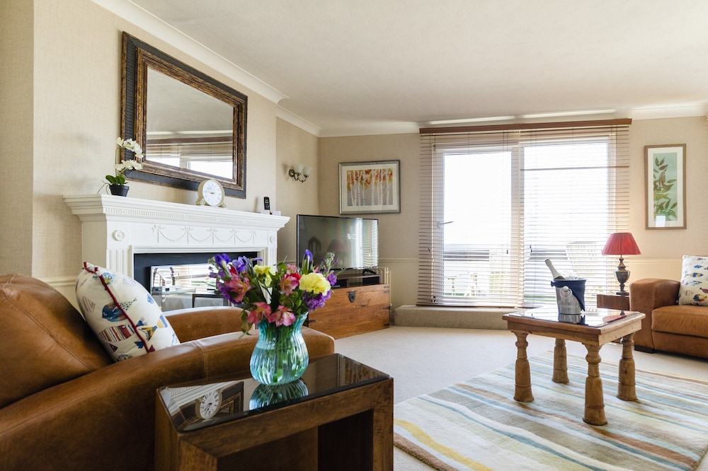 Suite, Multiple Beds, Balcony, Sea View (Penthouse) - Photo 6