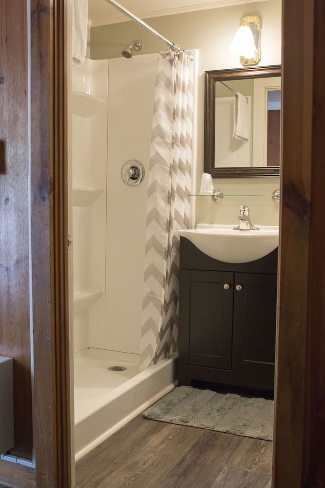 Standard Room, 1 Double Bed, Private Bathroom photo 2