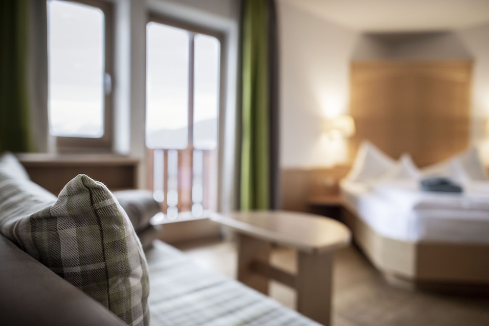 Comfort Double Room, 1 Queen Bed, Non Smoking, Valley View
