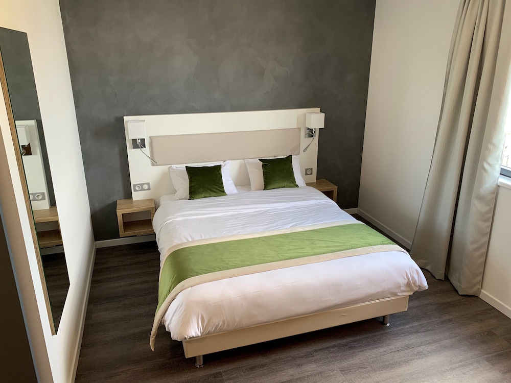 Standard Double Room - Photo 2