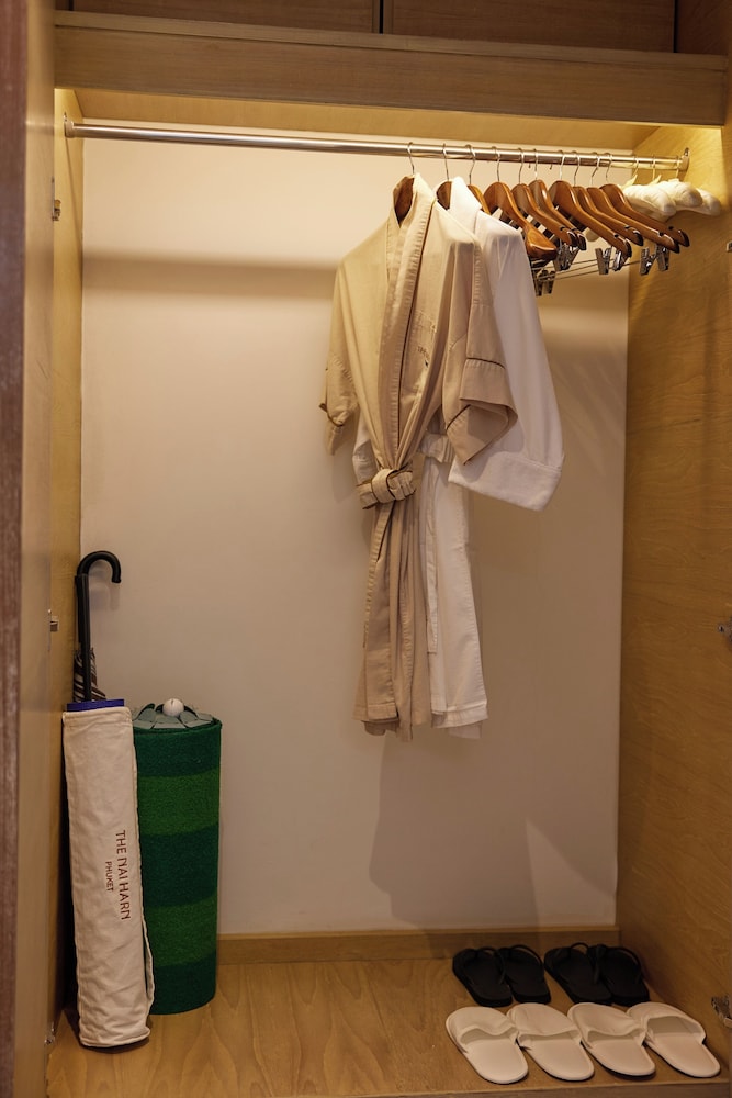 Ocean View Suite photo 2