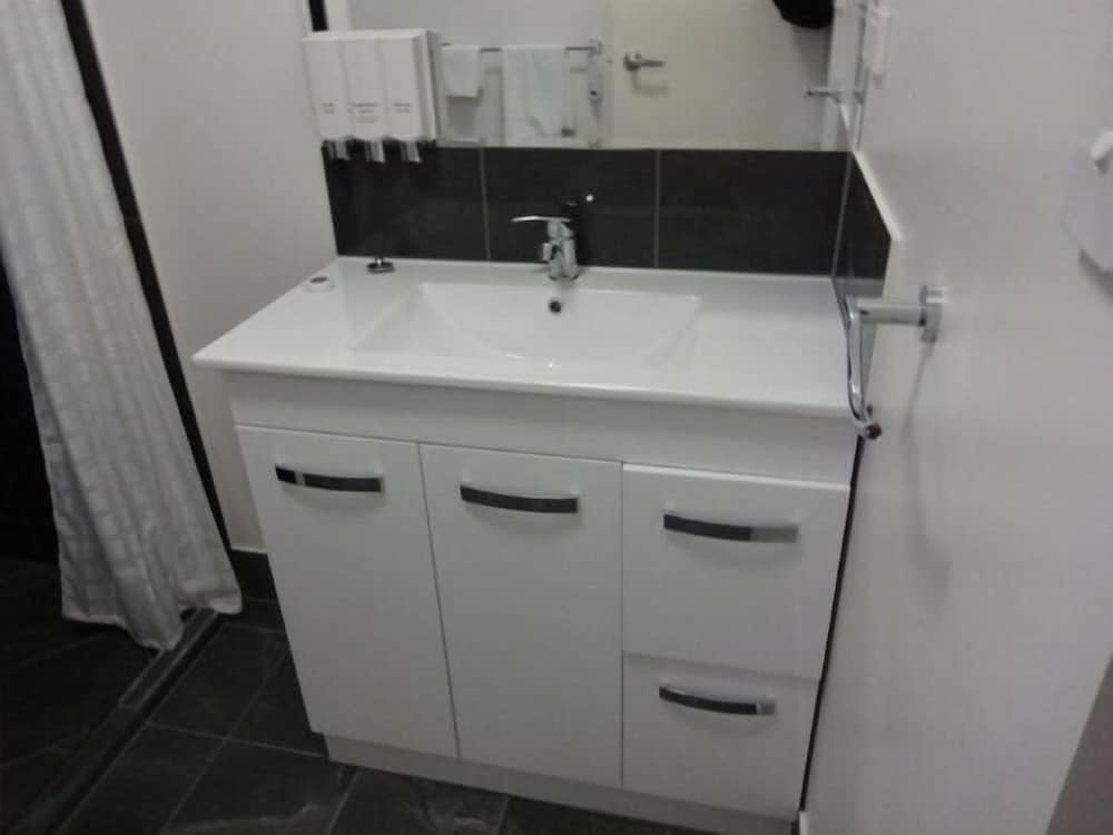 Executive Suite, 1 Bedroom, Non Smoking (Executive Motel) photo 3