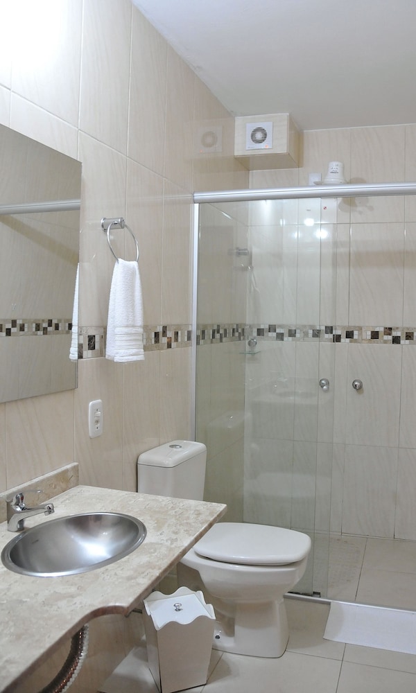 Deluxe Triple Room photo 3