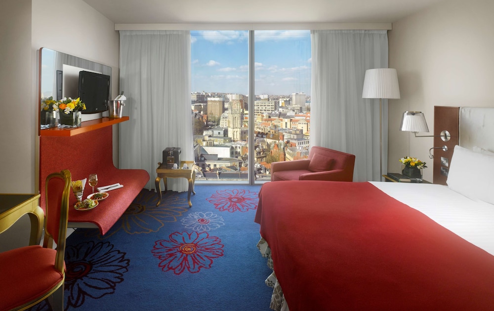 Superior Room, City View photo 3