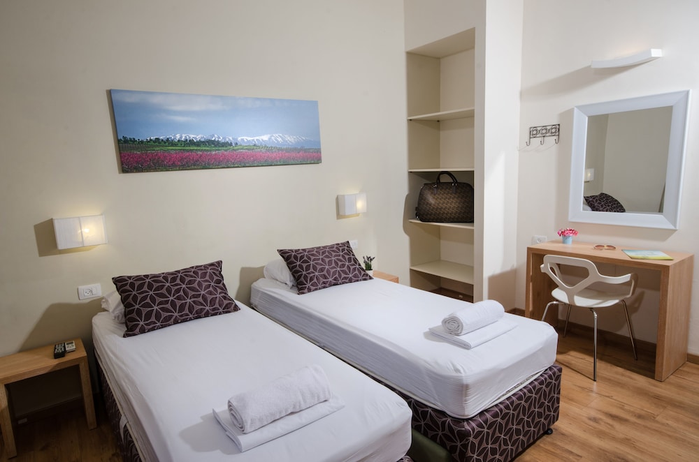 Large Family Apartment, 2 bedrooms, with Garden Access photo 1