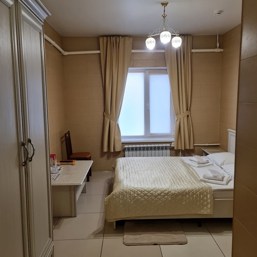 Basic Double Room, 1 Queen Bed, Non Smoking