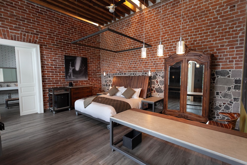 Royal Suite, 1 King Bed photo 3