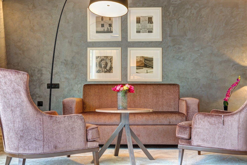 Suite, 1 King Bed, Balcony, Sea View (Spa)